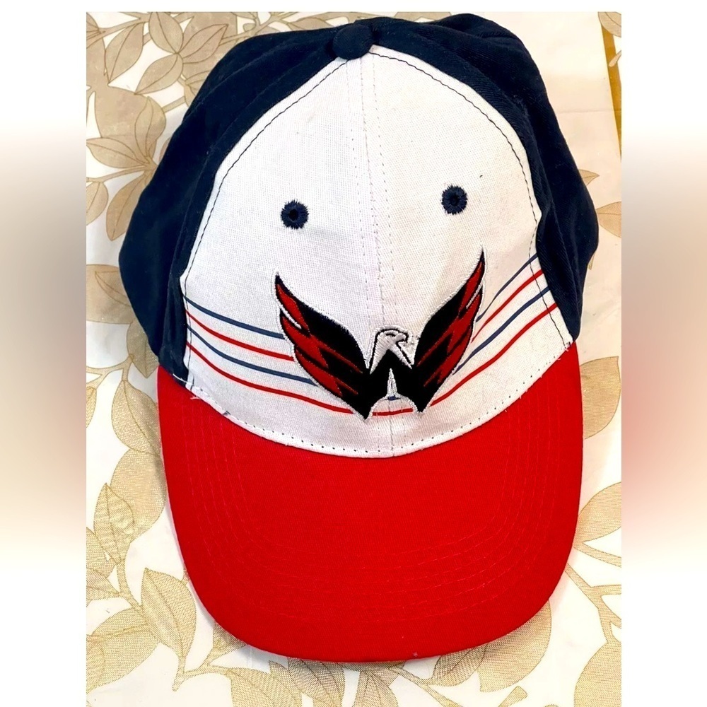 WASHINGTON CAPITALS HOCKEY ADJUSTABLE SNAPBACK BASEBALL TRUCKER HAT CAP
